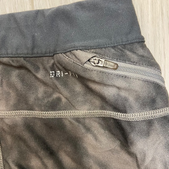 Nike Dri Fit Stay Warm Printed Running Capri Pants Womens Small - Picture 10 of 11